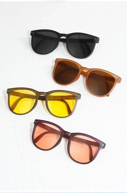 UV400 Polarized Folding Sunglasses – Anti-UV Oval Frame for Men & Women