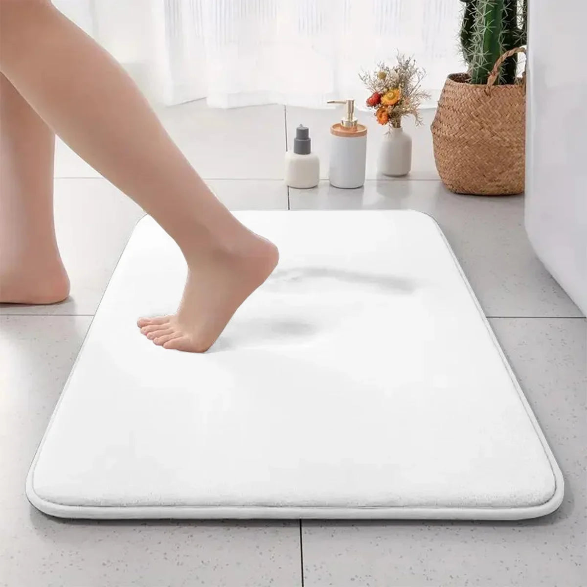 Thickened Flannel Bathroom Floor Mat – Absorbent, Non-Slip Solid Color Door Rug for Bathroom Entrance