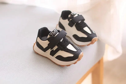 New Kids Sports Shoes - Non-Slip Breathable Lace-Up & Hook and Loop Casual Sneakers, Lightweight Soft Sole