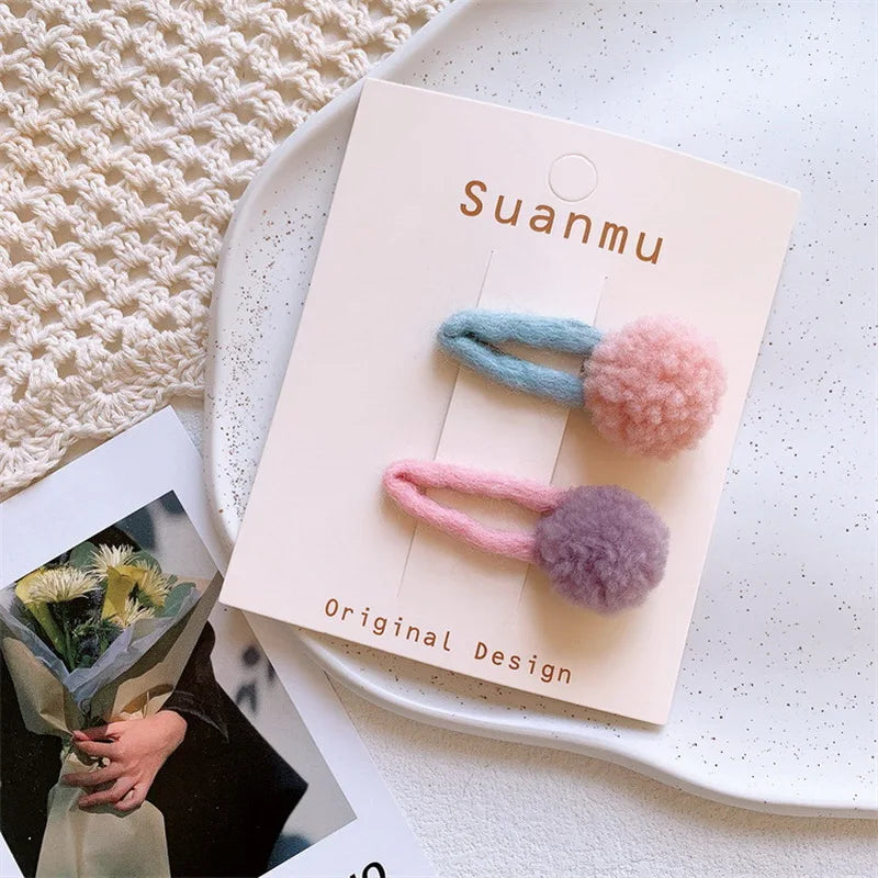 2PCS Colorful Pompom Hair Clips for Girls – Cute Plush Ball Barrettes & Hairpins Accessories