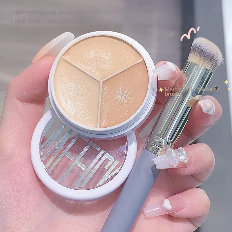 3-Color Concealer Palette – Professional Coverage for Dark Circles and Face Imperfections