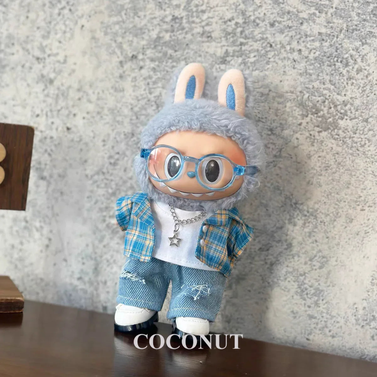 Labubu 17cm Doll Summer Outfit – Cool Shirt & Ripped Jeans Set | Trendy Casual Vinyl Doll Clothes