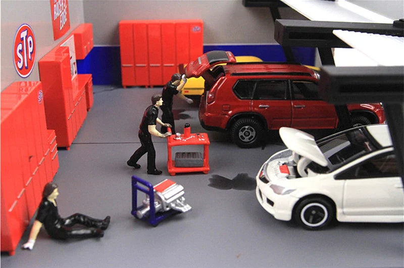 RM 1:64 Automotive Repairman & Tools Micro Mini Figure Model — Diecast Scene Collectible