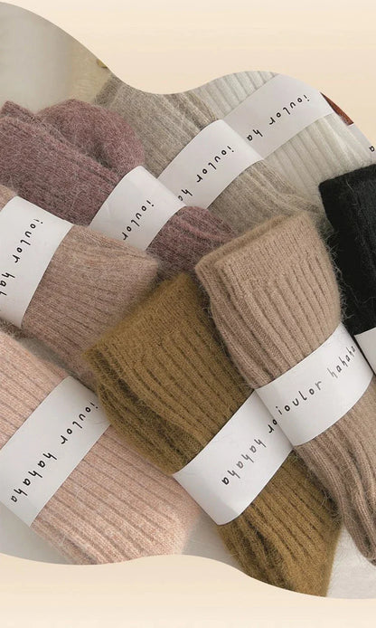 Winter Cashmere Wool Socks for Women – Warm Thicken Thermal Long Socks, Japanese Harajuku Style