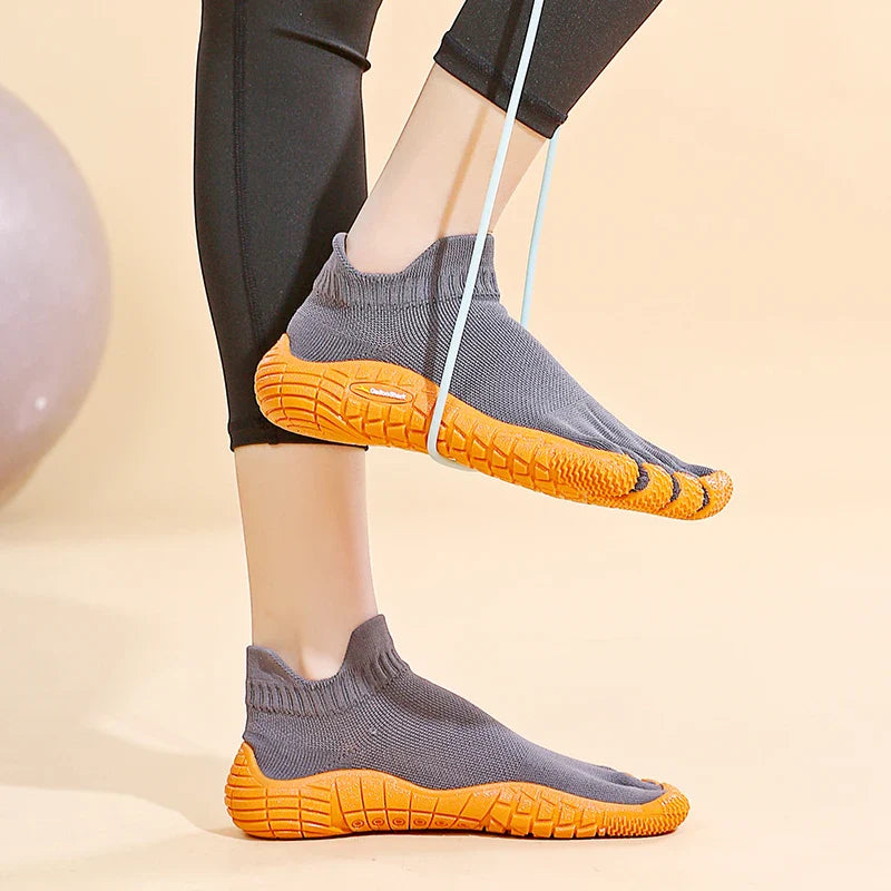 GallonShark Five Finger Shoes — Split Toe Soft-Soled Fitness Shoes for Men & Women, Pilates Yoga Sandals