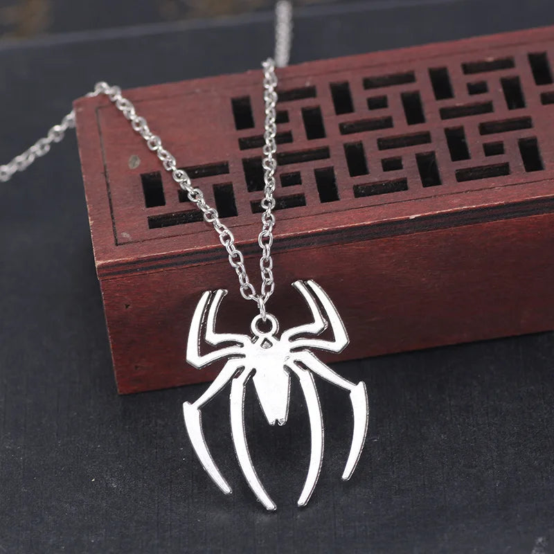 Kpop Fashion Spider Pendant Necklace – Silver Cross Chain for Men, Gothic Streetwear Couple Gift
