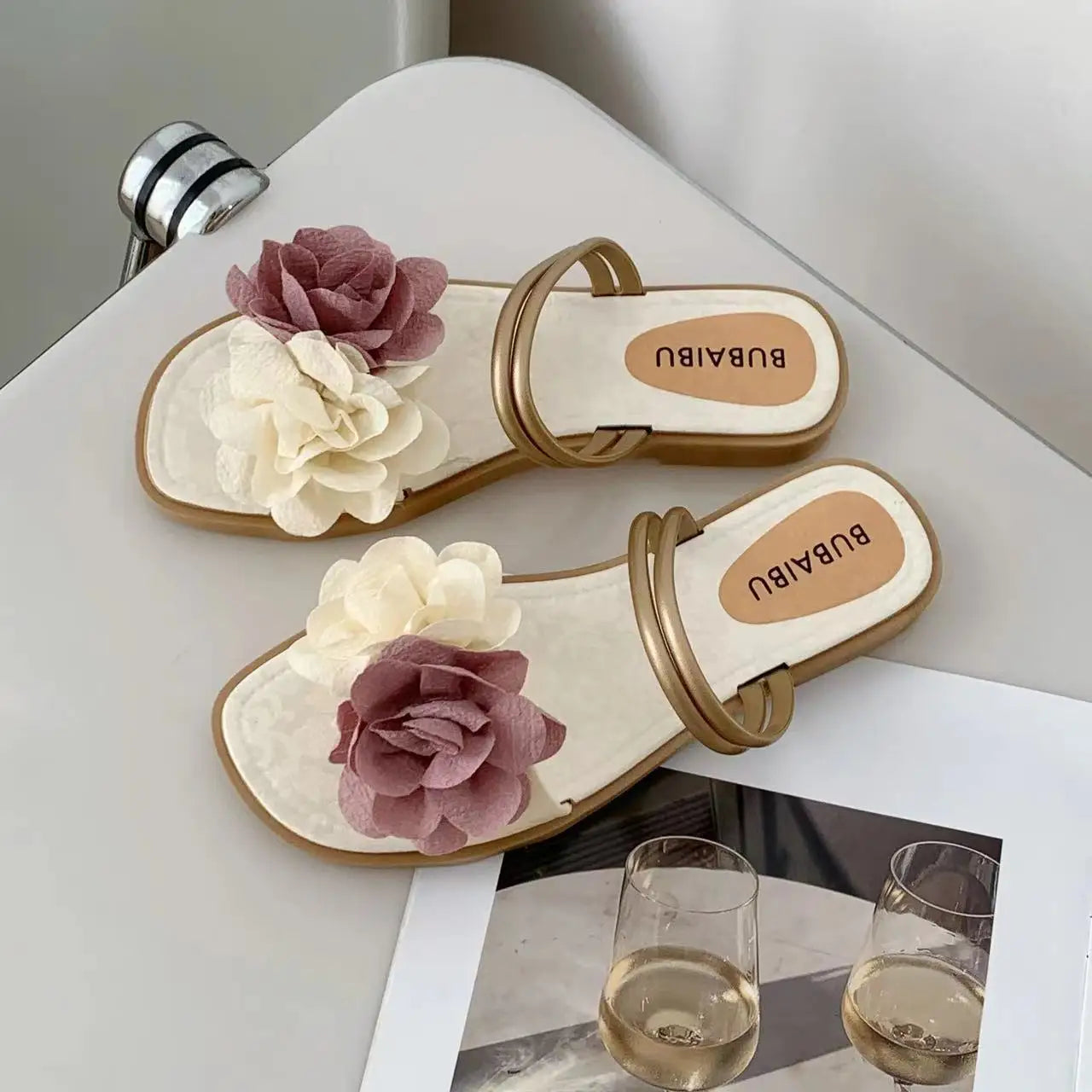 Women's Double Flower Slippers - Lightweight Flat Summer Casual Shoes