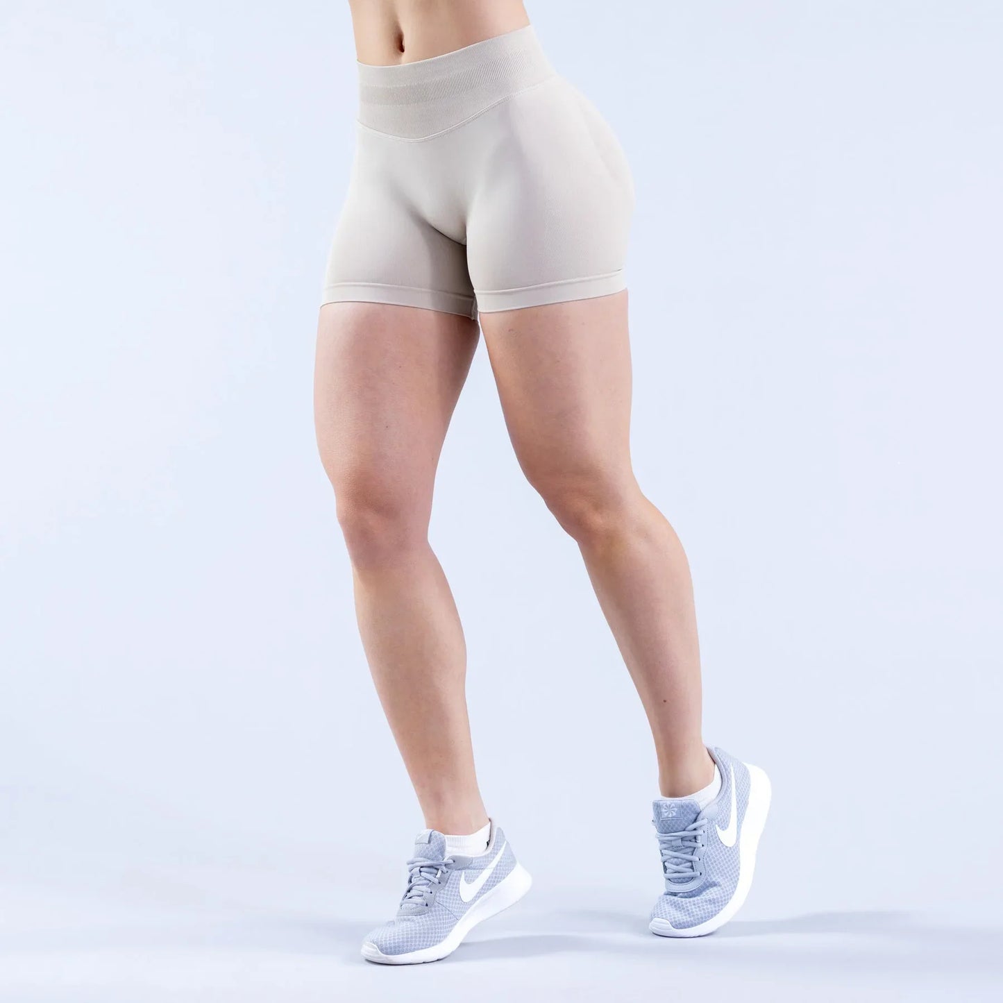 Women's Fitness Sports Leggings – Seamless Low Rise Three-Part Pleated Yoga Shorts for Gym & Workout
