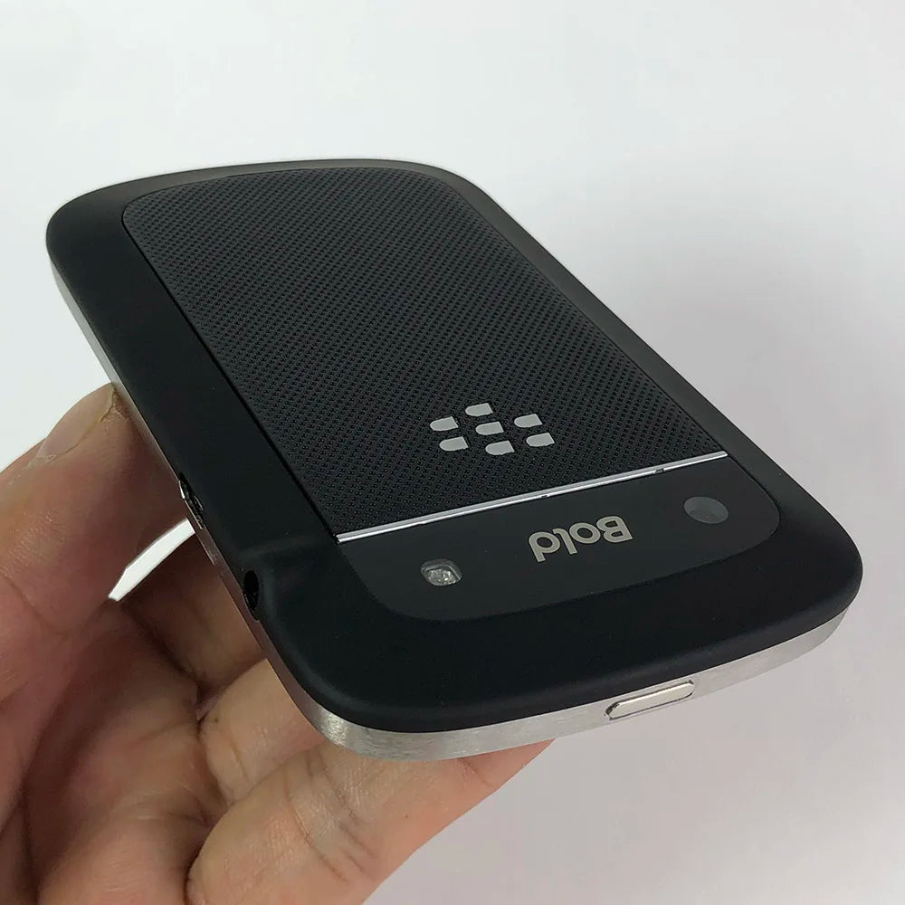 BlackBerry Bold Touch 9900 3G Unlocked Mobile Phone – QWERTY, 2.8" Screen, 5MP Camera, 8GB ROM, BlackBerryOS Dakota Magnum