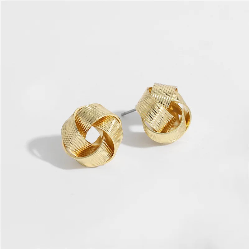 Gold Twisted Flower Stud Earrings – Creative Small Metal Jewelry for Women