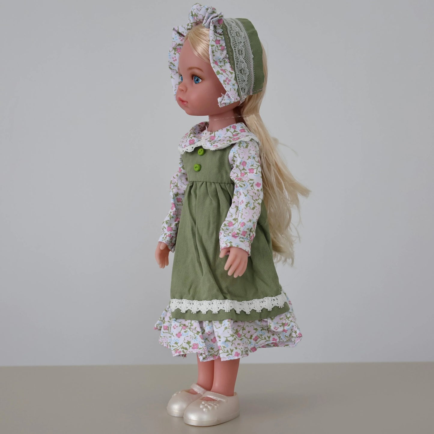 13-Inch Lifelike Girl Doll – Movable Figure with Clothes & Shoes, Realistic Toy Birthday Gift