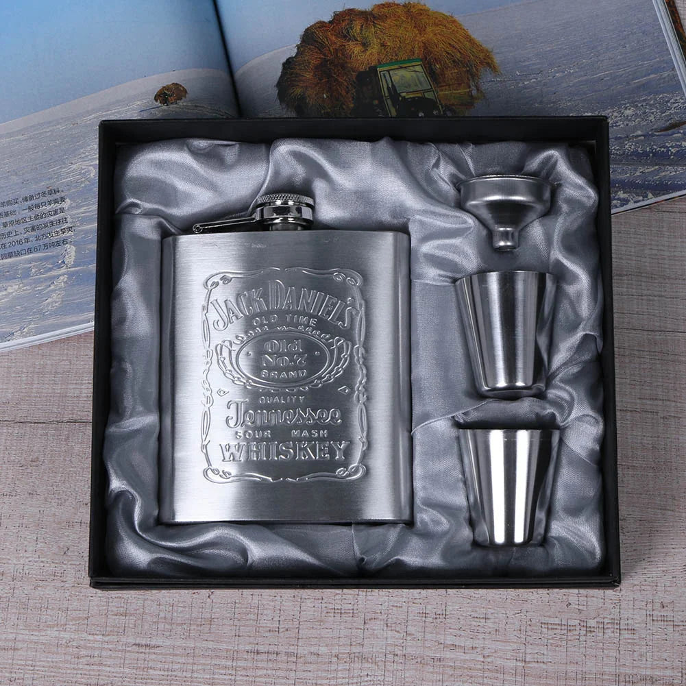 8oz Stainless Steel Hip Flask - Portable Pocket Whisky Flask with Gift Box, Outdoor Alcohol Container for Vodka and Drinks