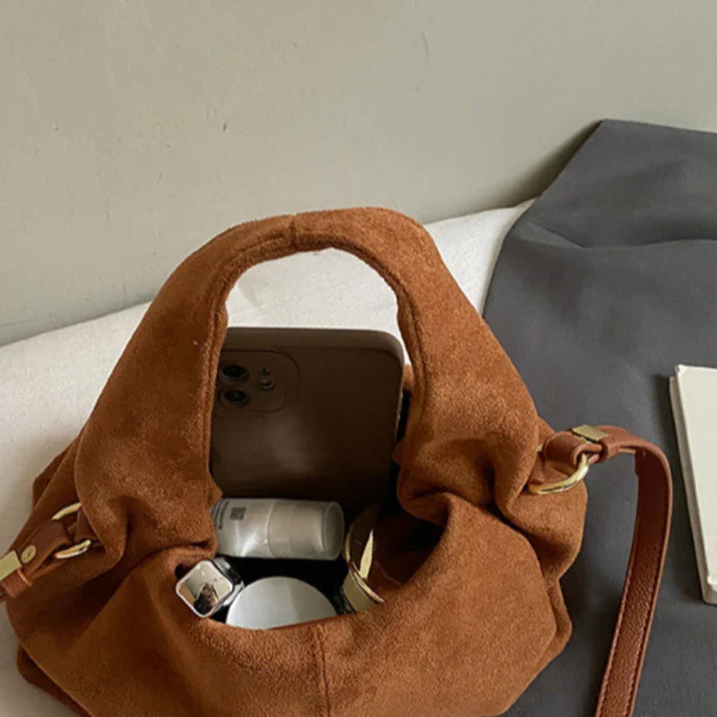 French Cloud Dumpling Shoulder Bag – Frosted Retro Crossbody Handbag with Magnetic Clasp