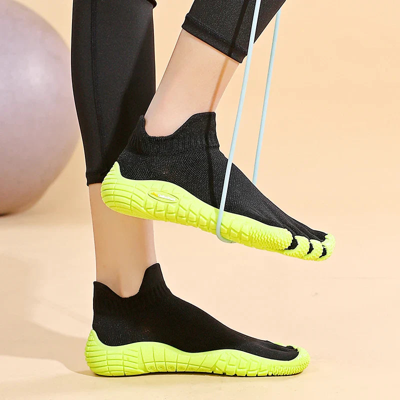 GallonShark Five Finger Shoes — Split Toe Soft-Soled Fitness Shoes for Men & Women, Pilates Yoga Sandals