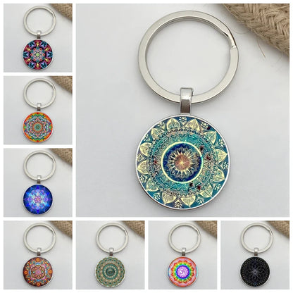 Retro Mandala Flower Yoga Keychain – Buddhist Chakra Glass Car Keyring for Men & Women Spiritual Jewelry Gift Accessory