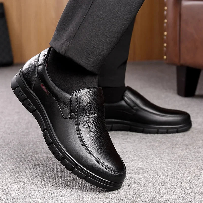 Genuine Leather Casual Shoes for Men – Flat Platform Walking Loafers, Breathable Handmade Outdoor Sneakers