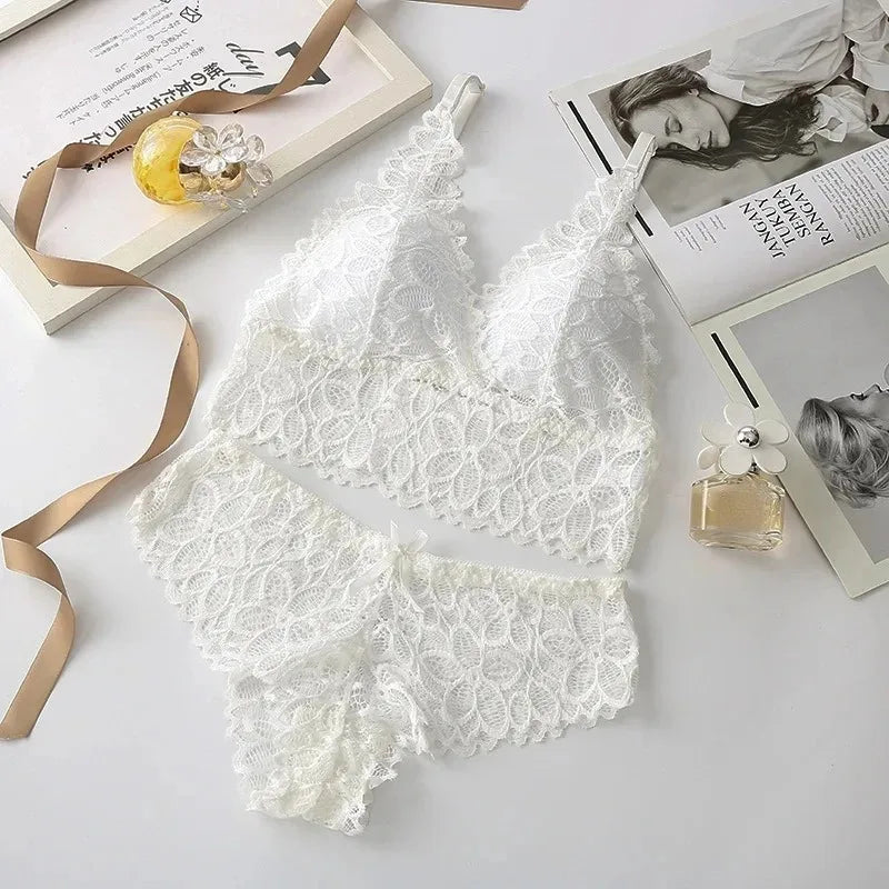 Sexy Lace Lingerie Set – Seamless Wire-Free Bra & Panty with Embroidery Hollow-Out Design