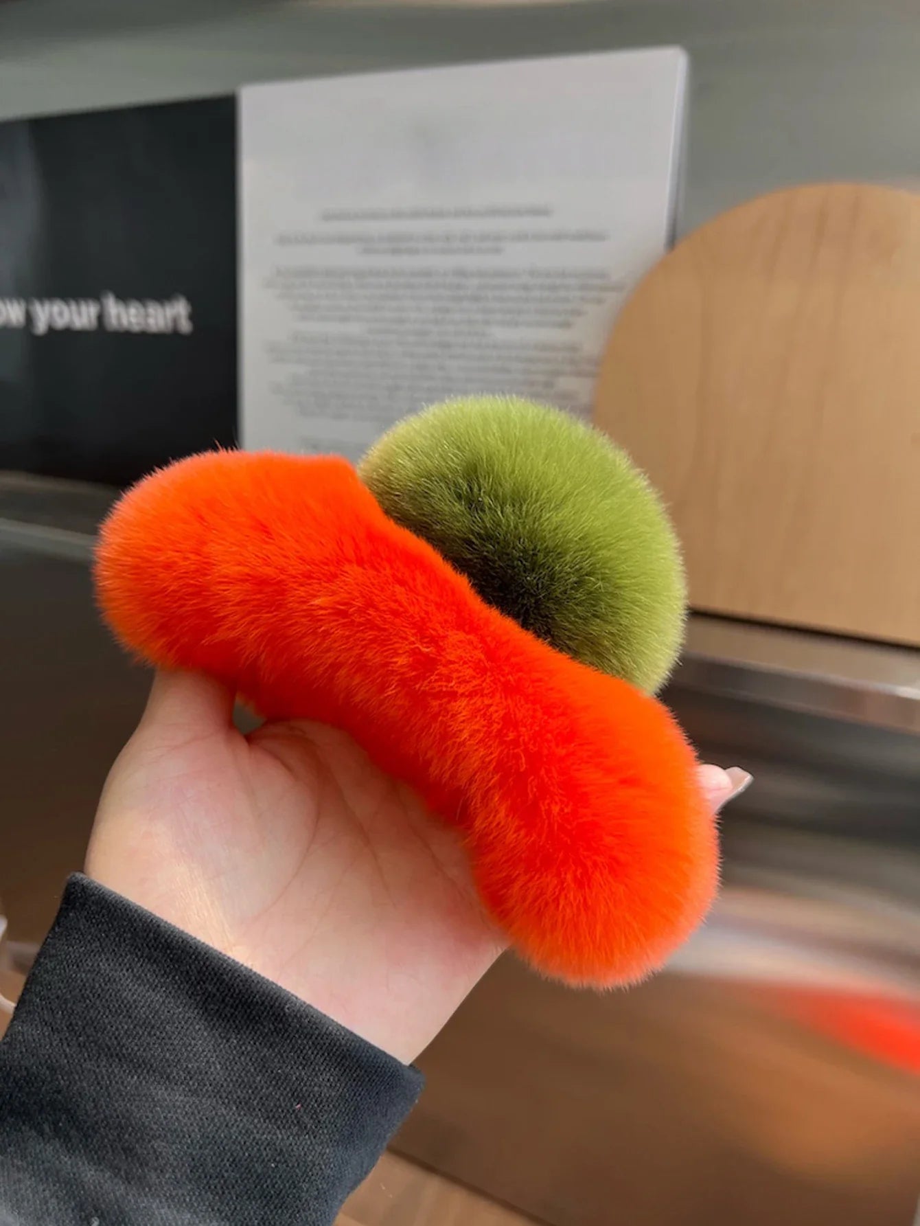 Winter Fuzzy Hair Claw for Women – Warm Fluffy Natural Rex Rabbit Fur Hair Clip, Elegant Fashion Party Accessory