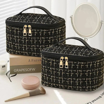 Korean-Style Large Cosmetic Bag – Instagram-Inspired Chanel-Style Ladies’ Handheld Toiletry Organizer