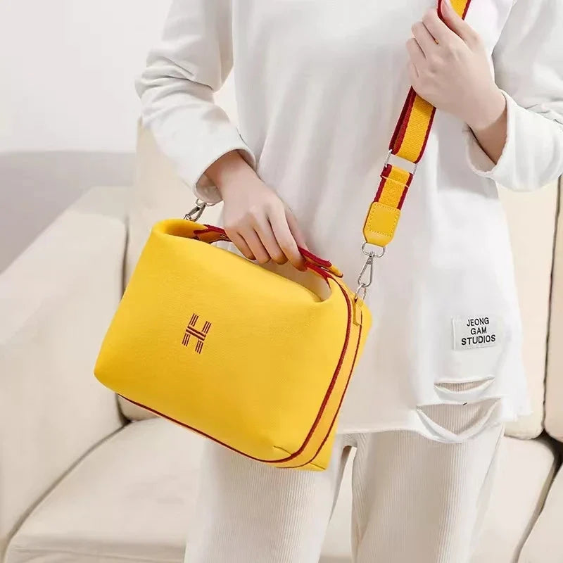 Waterproof Travel Cosmetic Bag - Outdoor Dustproof Zipper Handbag for Ladies Toiletries Storage - Simple and Convenient Accessories