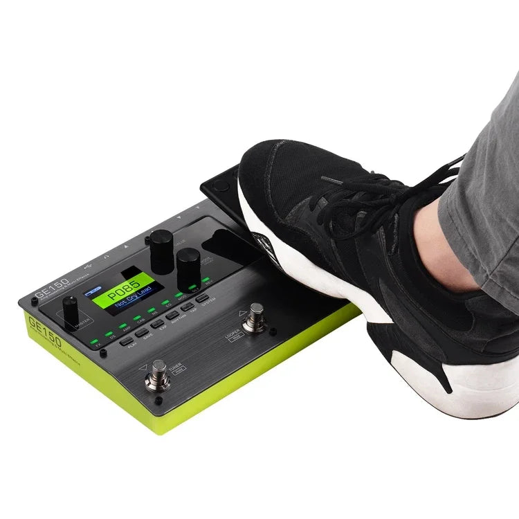 MOOER PE100 Portable Guitar Multi-Effects Processor – 39 Effects, 40 Drum Patterns & 10 Tempo Options