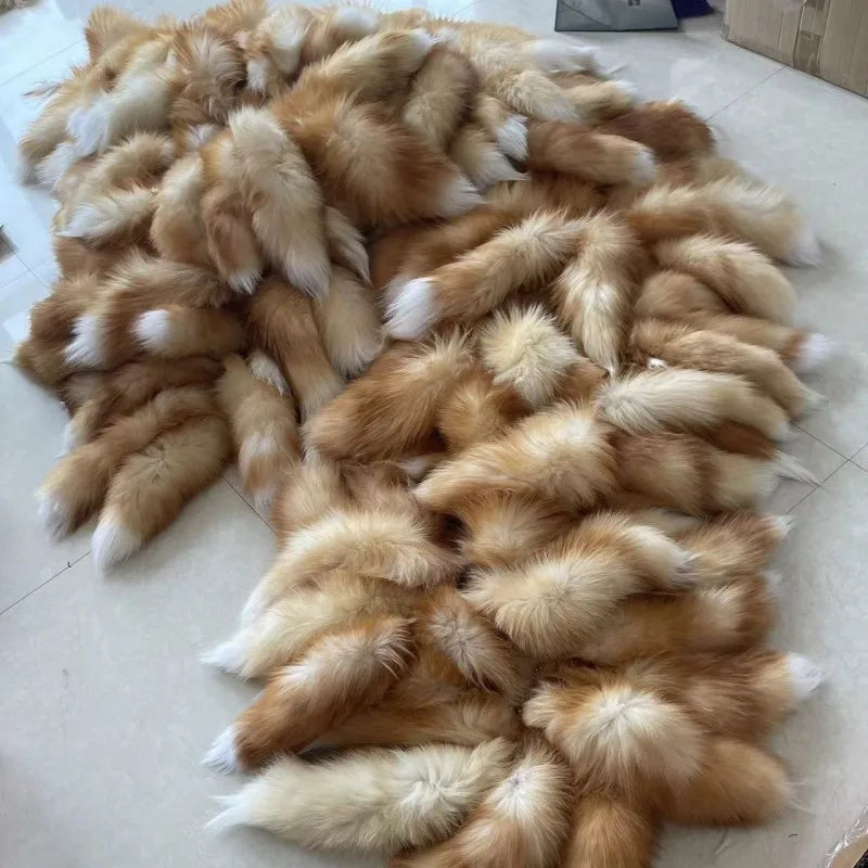 Real Fox Fur Tail Keychain – Large Natural Fur Pendant for Cosplay, Bags, Cars, and Women