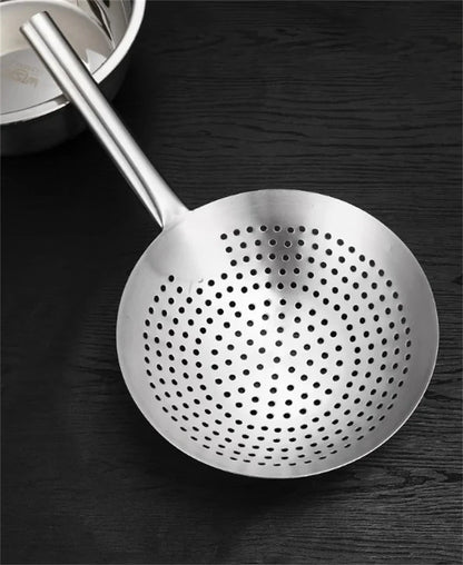Thickened 304 Stainless Steel Colander with Long Handle – Large Kitchen Sieve for Oil, Flour, Noodles & Dumplings