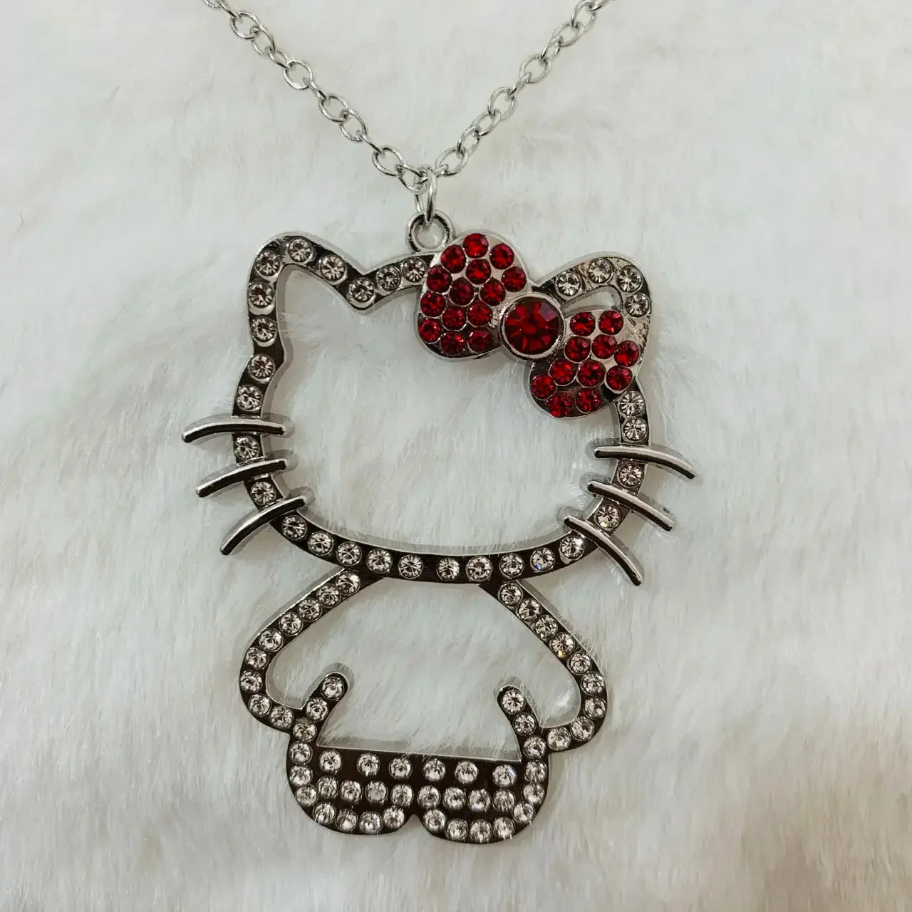 Sanrio Hello Kitty Necklace – Diamond Pendant Clavicle Chain for Girls | Birthday & Holiday Gift