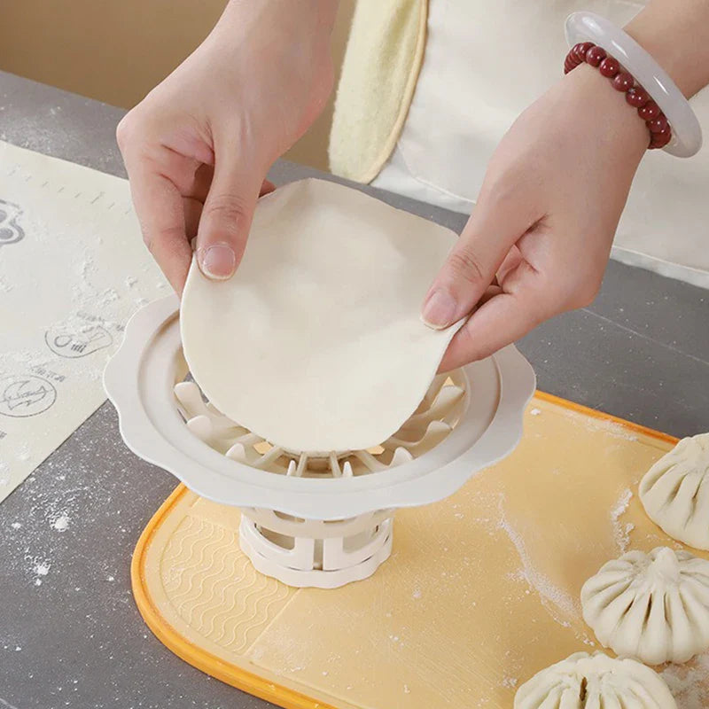 Flower Shaped Dumpling & Bun Maker Mold – DIY Pastry, Pie & Homemade Baking Tool