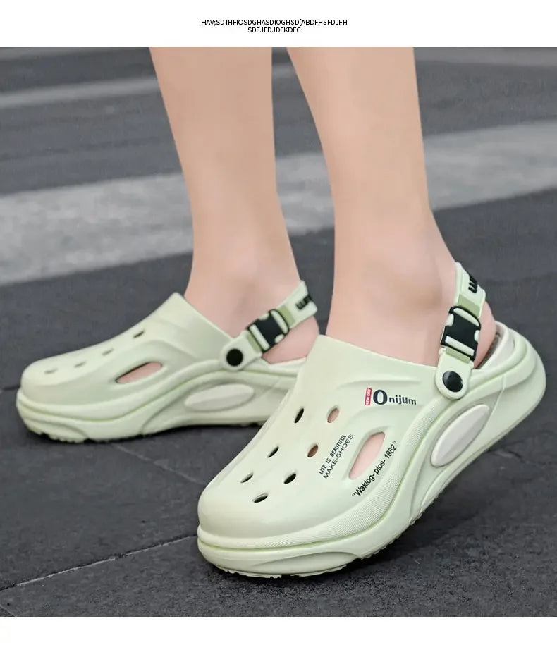 Classic Summer Men’s Clogs – Breathable EVA Garden Shoes, Outdoor Beach Slides & Home Sandals