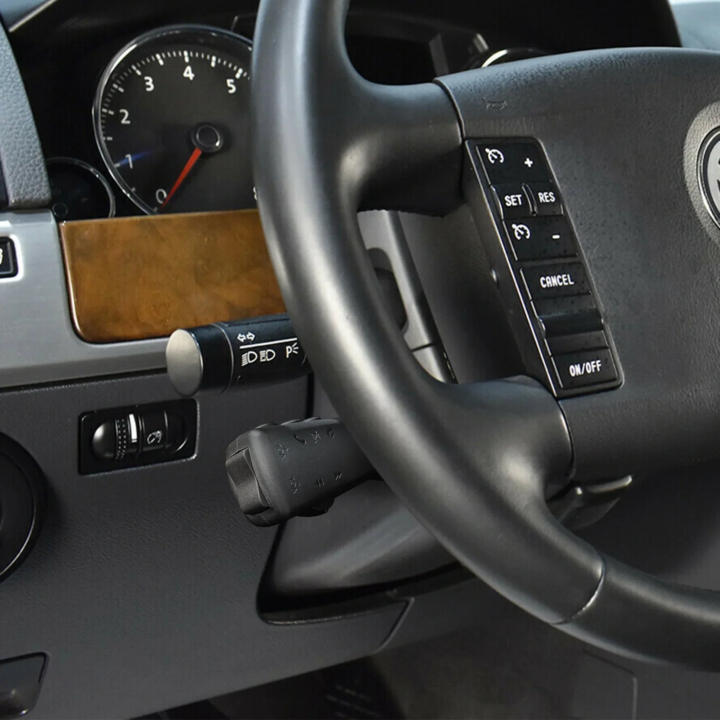 Universal Car Steering Wheel Remote Controller: Multi-functional Wired Control for Car Audio, GPS Navigation, DVD & Android - 7-Key Design