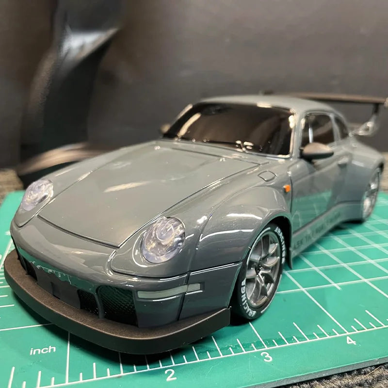 1:24 RC Drift Car - 20KM/H 4WD High Speed Remote Control Car with LED Lights & Extra Tires