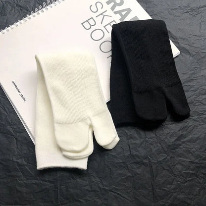 Unisex Combed Cotton Split Toe Tabi Socks – Comfortable Two-Toe Harajuku Style Socks for Men & Women High Quality Cotton