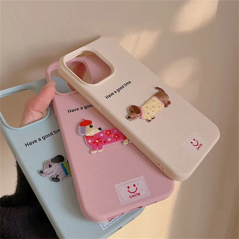 Cute Cartoon Dachshund iPhone Case – Litchi Texture Cover for iPhone 11–17 Pro/Pro Max/Plus/XS Max/XR