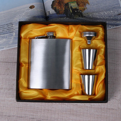 8oz Stainless Steel Hip Flask - Portable Pocket Whisky Flask with Gift Box, Outdoor Alcohol Container for Vodka and Drinks