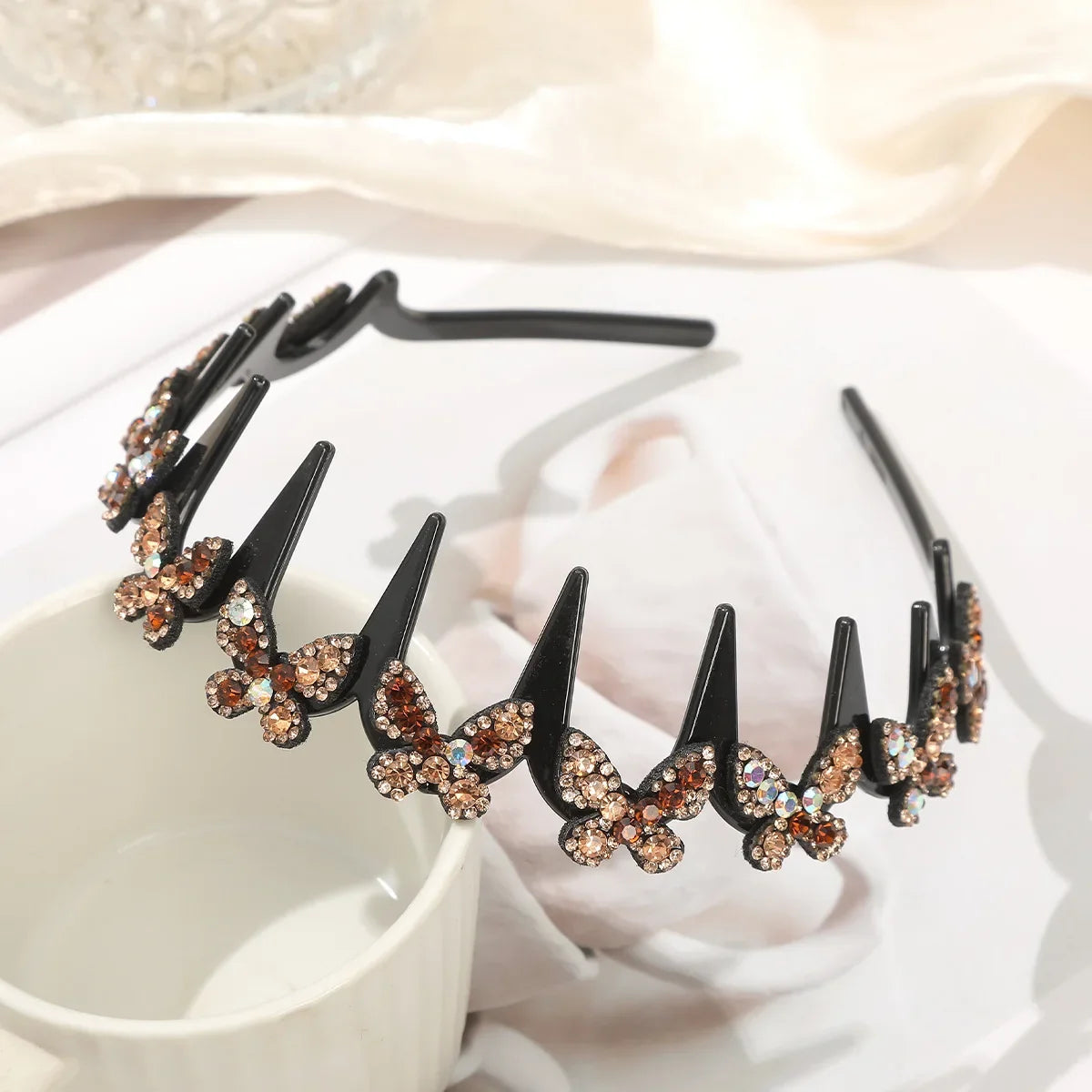 Rhinestone Butterfly Wavy Headband - Stylish Flyaway Hair Holder for Women & Teens