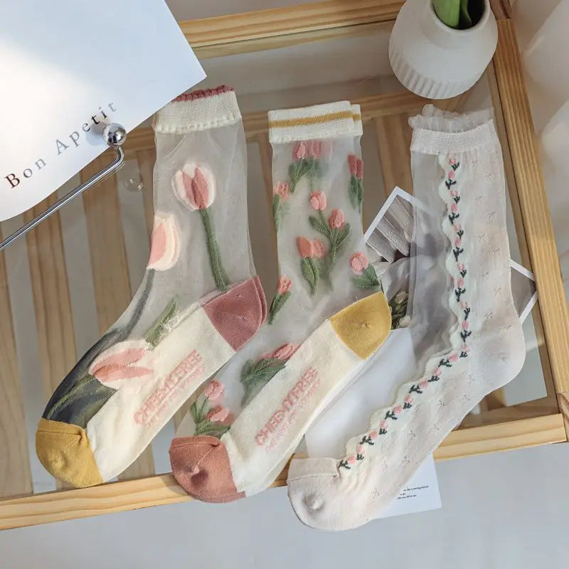 Step into Style: Summer Breathable Fashion Socks for Women - Trendy Casual Korean Style with Cute Transparent Lace, Sweet Addition to Your Outfit