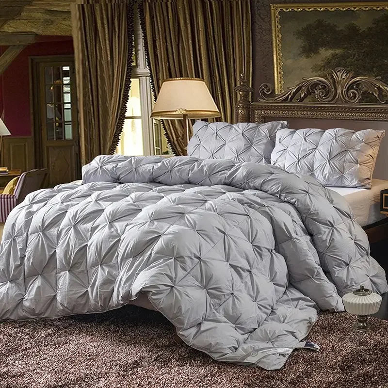 Goose Down Soft Duvet – Luxury Bedding Comforter, King, Queen & Twin Size, Super Warm Bread Shape Quilt