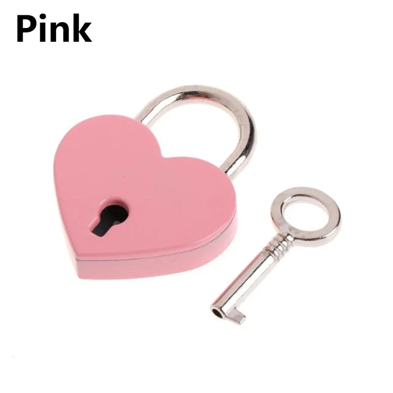 30x39mm Antique Heart-Shaped Padlock – Vintage Pink Romantic Key Lock for Diaries, Weddings, and Jewelry