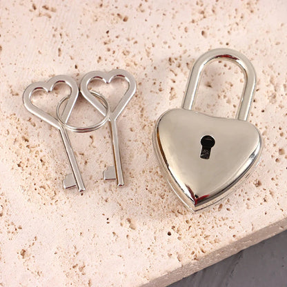 Heart-Shaped Mini Padlock with Key – Luggage, Jewelry Box, Diary, and Suitcase Lock for Travel and Wedding