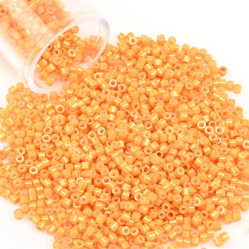 11/0 Mini Glass Beads – 2000PCS Small Cylindrical Beads for DIY Jewelry Making, Necklaces & Bracelets, 10g/Pack