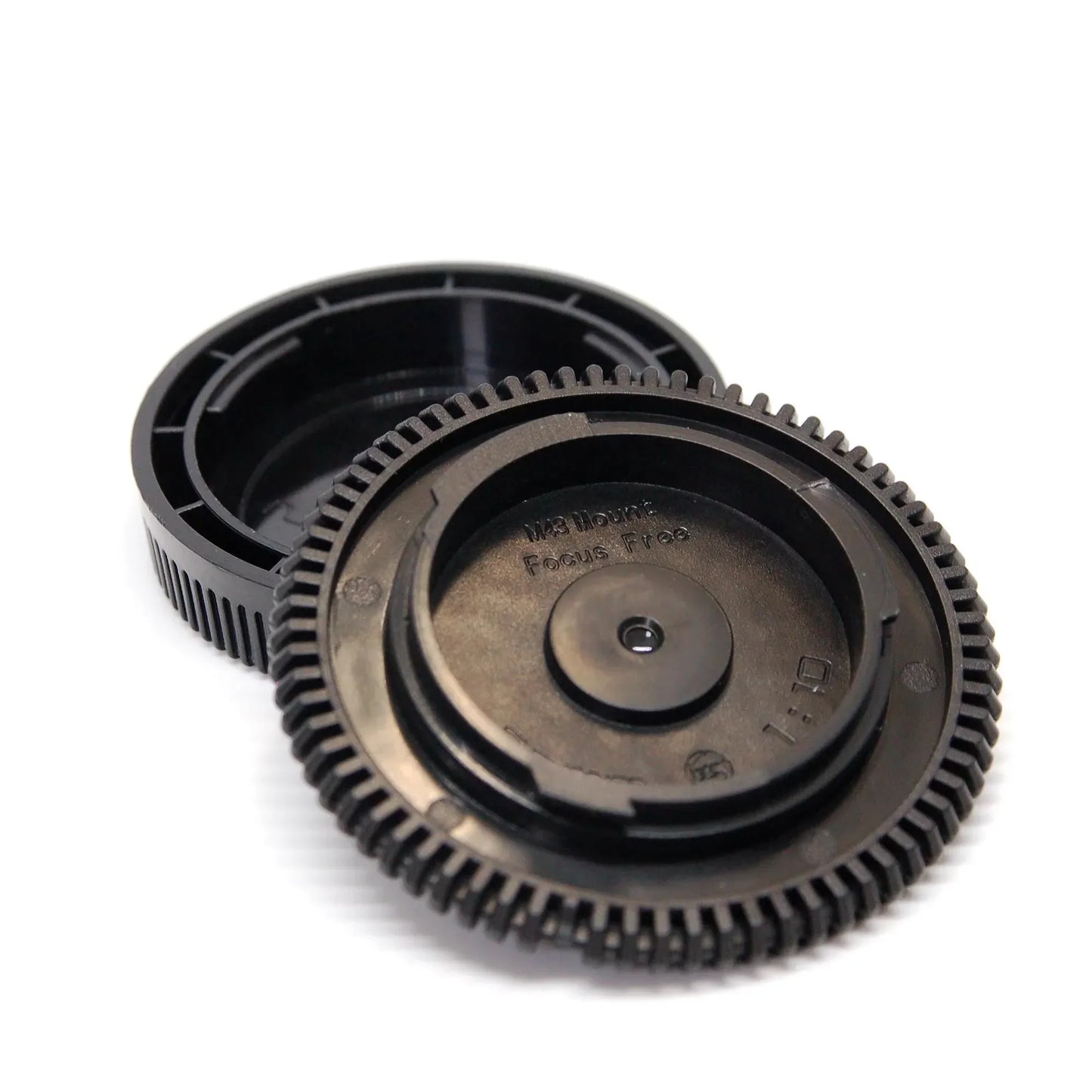 EF-M RF LM L39 M4/3 FX E-Mount Pan-Focus 30mm f/10 Free Focus Lens — Playful Street & Vintage Film Style for Mirrorless Cameras