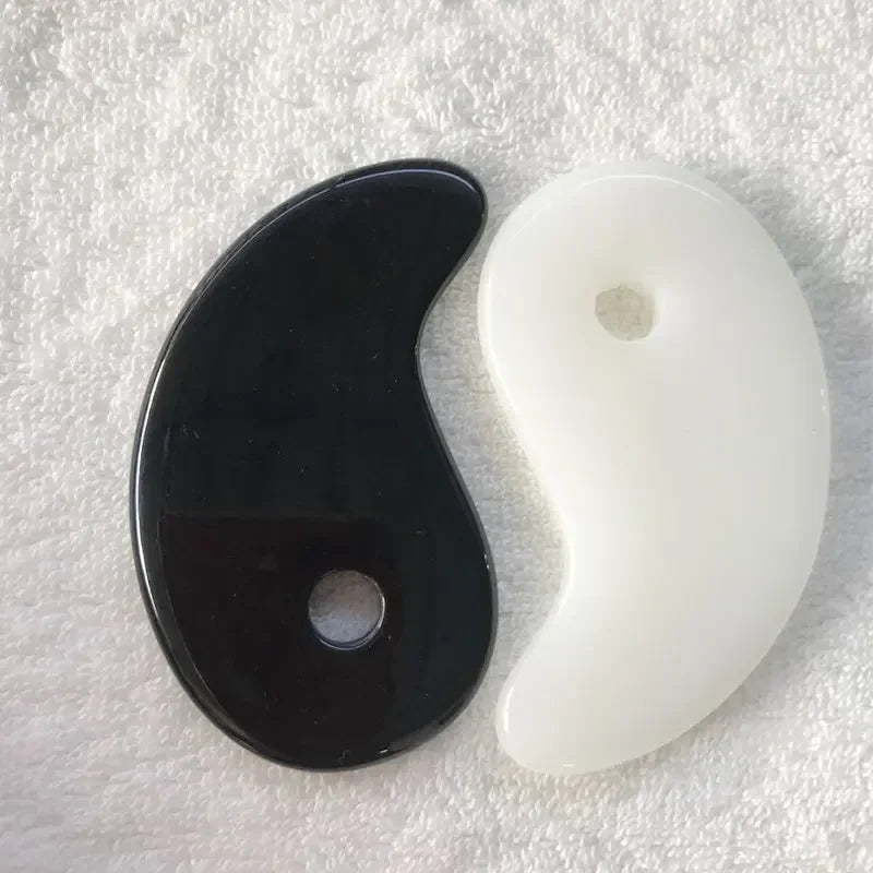 Heart Shape Beeswax Gua Sha Massage Tool – SPA Scraping Face Massager & Acupuncture Guasha Board