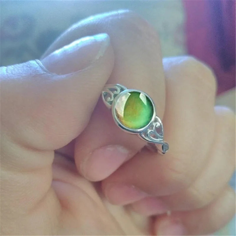 Color Changing Moon Stone Mood Ring – Fashion Jewelry Gift for Women & Men, Emotional Temperature Sensitive Design