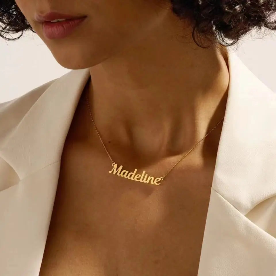 Customized Name Letter Necklace – Personalized Stainless Steel Pendant, Simple Clavicle Chain for Women, Valentine's Day Gift