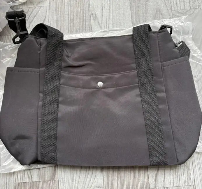 Large Capacity Nylon Crossbody Bag - Casual Messenger Shoulder Tote with Removable Strap