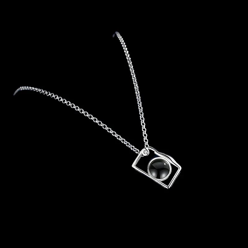 Custom Projection Photo Necklace — Camera-Shaped Personalized Photo Pendant Jewelry 2025
