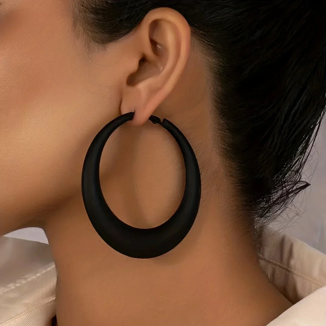 Women’s Big Red Circle Earrings – Simple Exquisite Fashion Niche Jewelry with Elegant Senior Sense Design