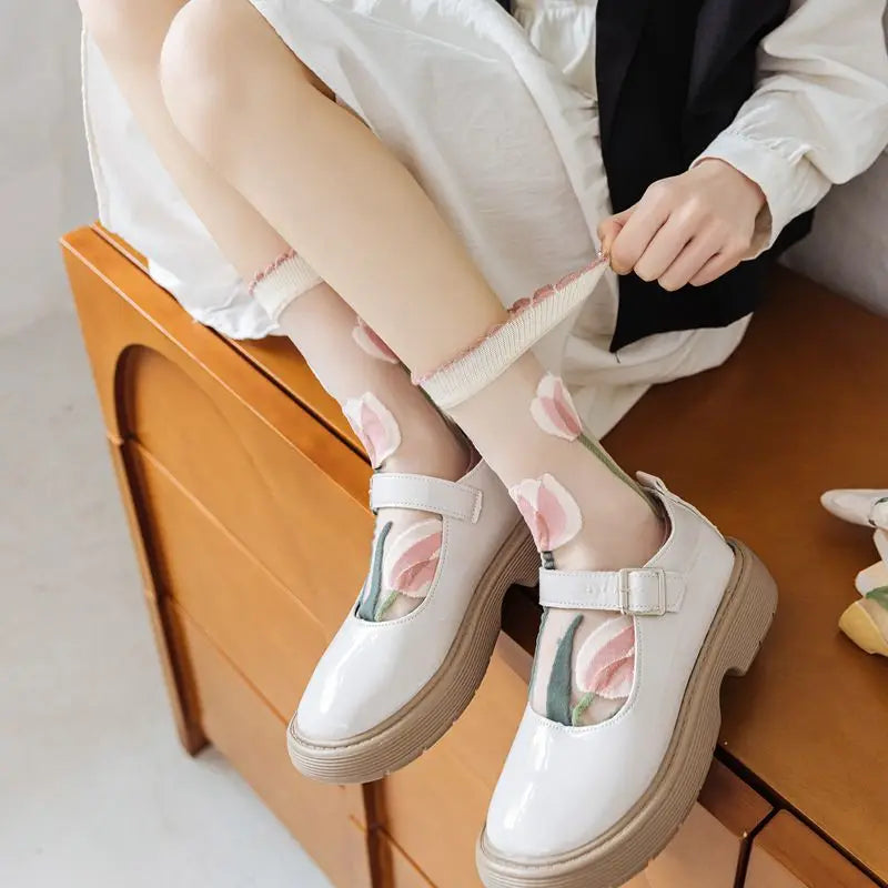 Step into Style: Summer Breathable Fashion Socks for Women - Trendy Casual Korean Style with Cute Transparent Lace, Sweet Addition to Your Outfit