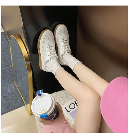 Women’s Casual Lace-Up Shoes | Lightweight Anti-Slip Flat Sneakers for Outdoor Walking